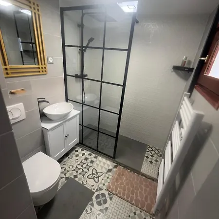 Vr House 14 Bedrooms 3 Min Metro 23 Beds Parc Expo