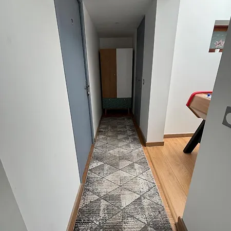 Villa Vr House 14 Bedrooms 3 Min Metro 23 Beds Parc Expo *